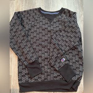 Champion Black All-over print Crew neck. Men’s Small